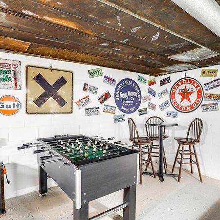 Updated Marshall Home With Fire Pit And Game Room! Екстериор снимка