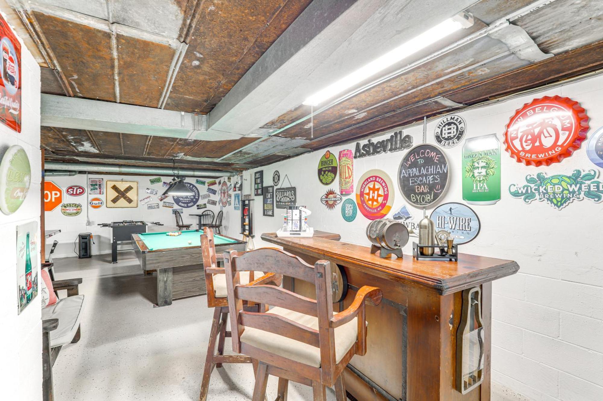 Updated Marshall Home With Fire Pit And Game Room! Екстериор снимка
